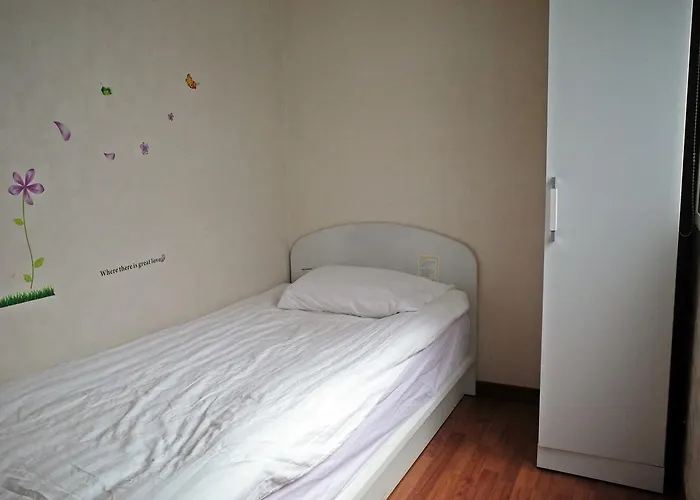 Yakorea Gangnam Hostel *